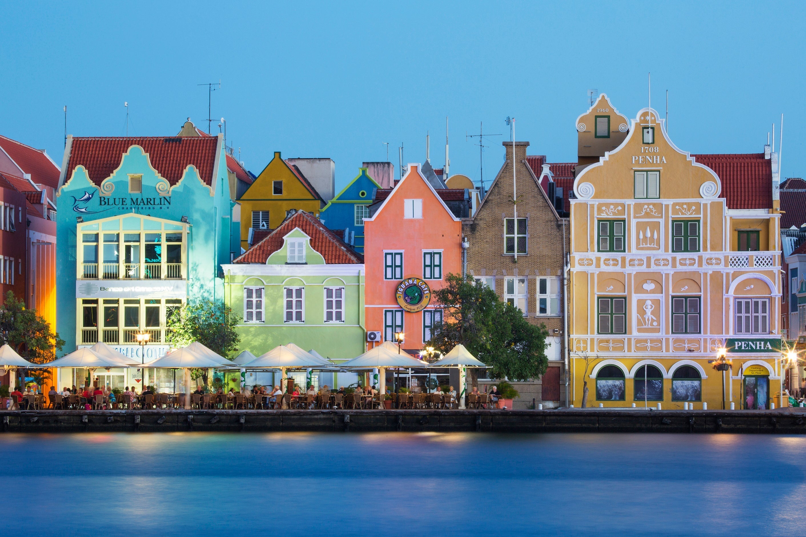 Ultimate Curaçao Travel Guide: Tips, Logistics, Top Sights & Festivals