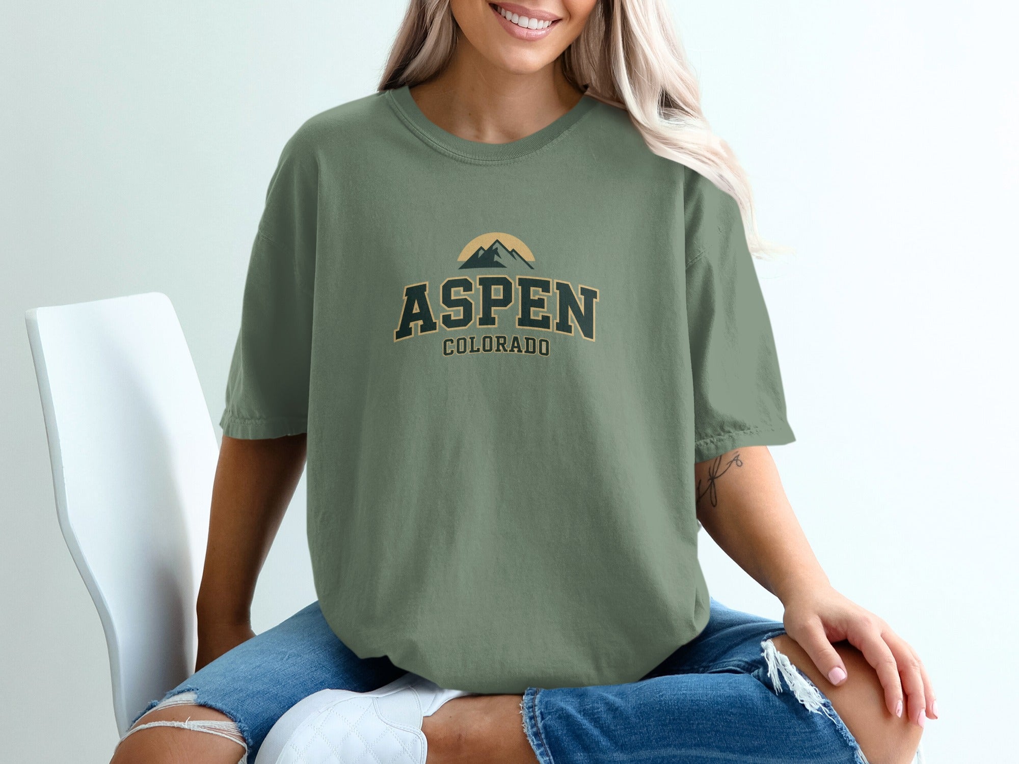 Aspen Colorado Loose Fit Graphic Tee Shirt product