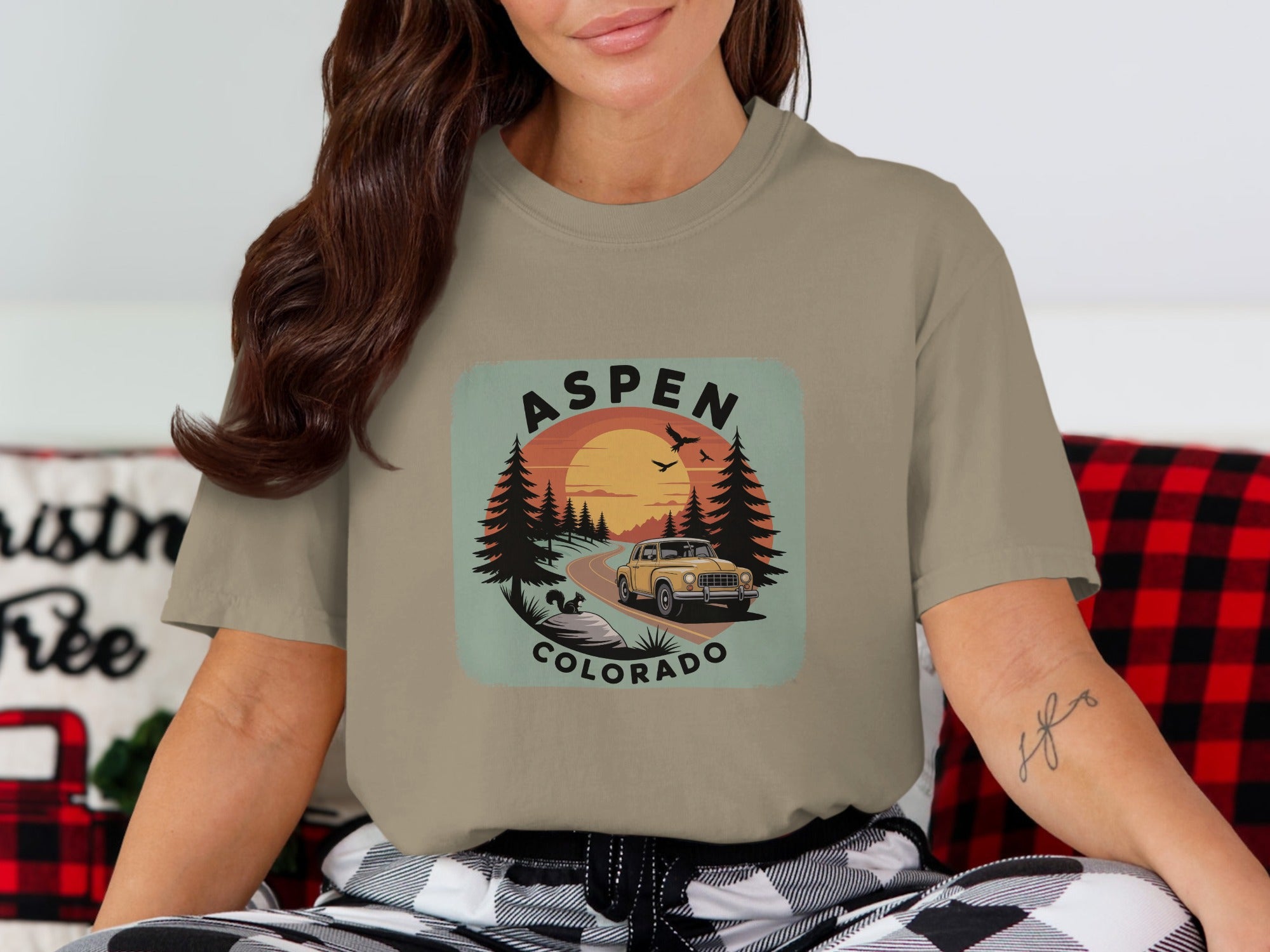 Aspen Colorado Retro Sunset Graphic Tee Shirt product type