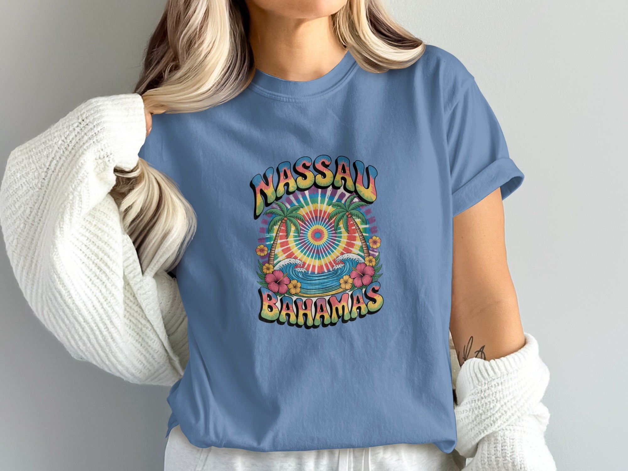 Nassau Bahamas Graphic Women's T-shirt product type