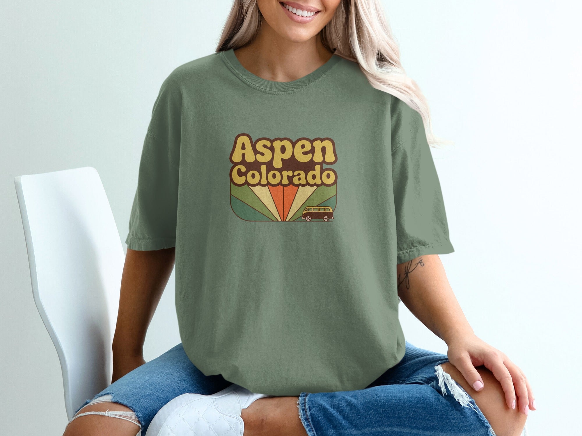 Aspen Colorado Retro Graphic T-Shirt product