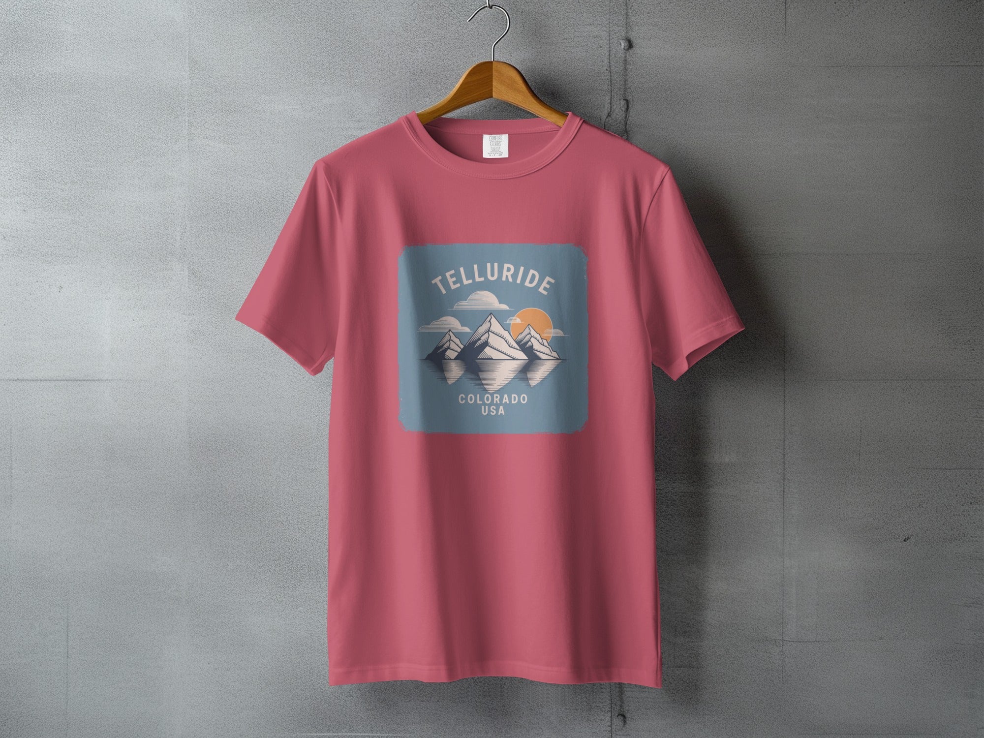 Scenic Telluride USA Mountain T-shirt for Adventurers