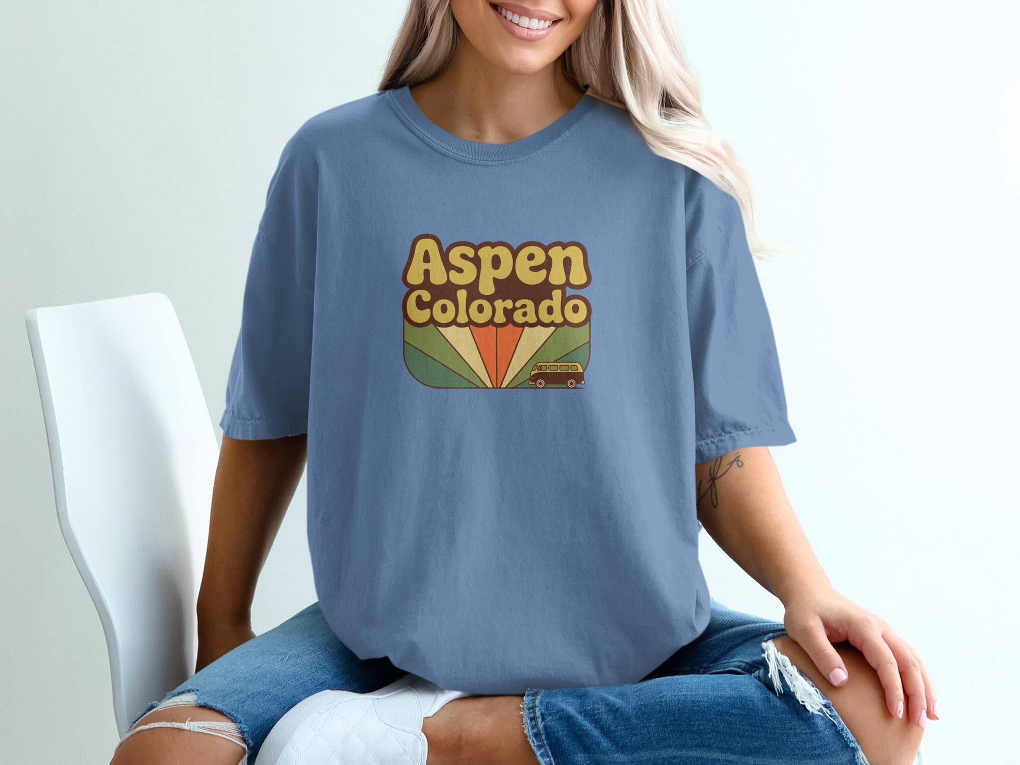 Aspen Colorado Graphic Design Casual T-Shirt product type