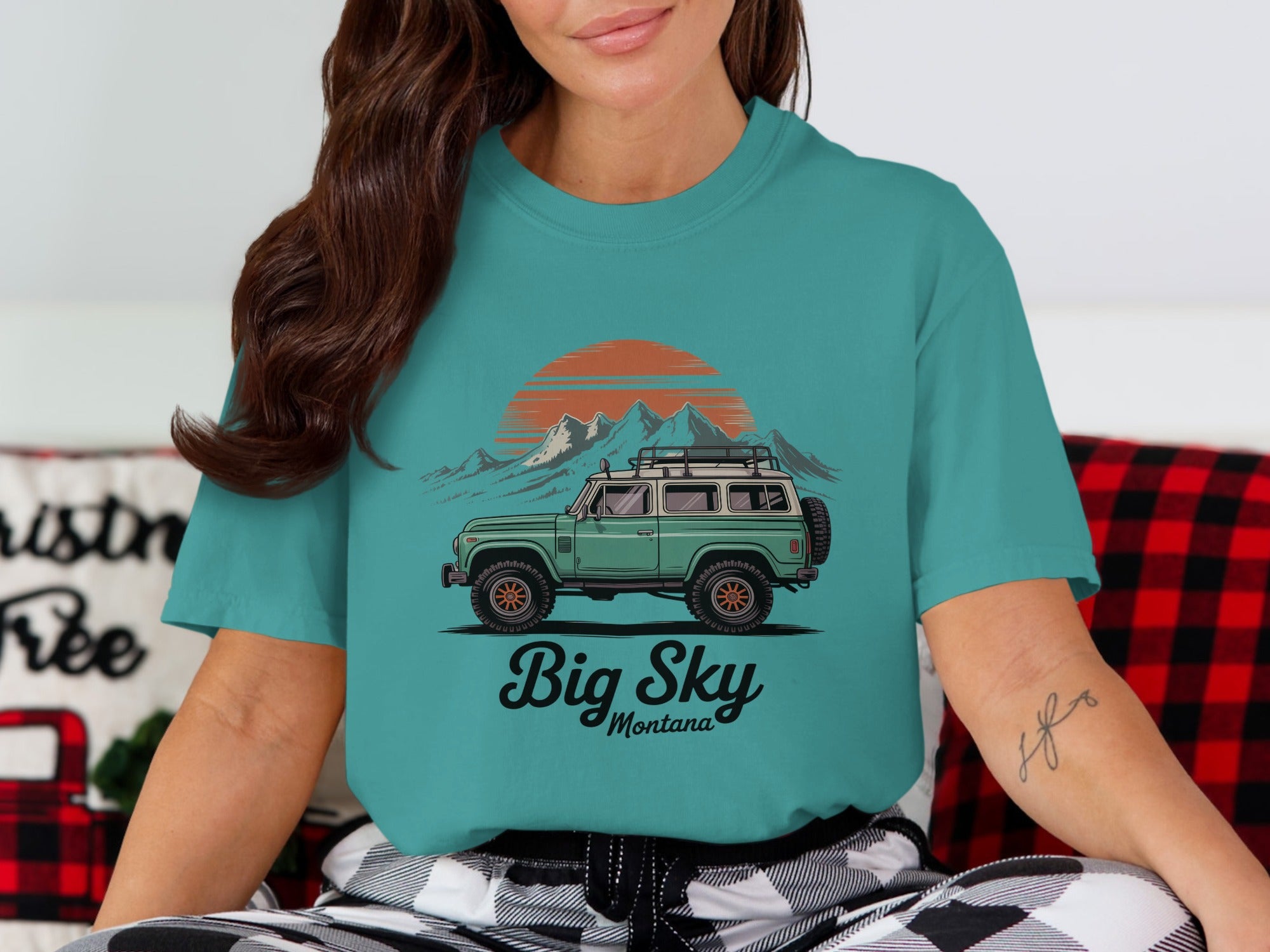 Retro Big Sky Montana Graphic Tee product